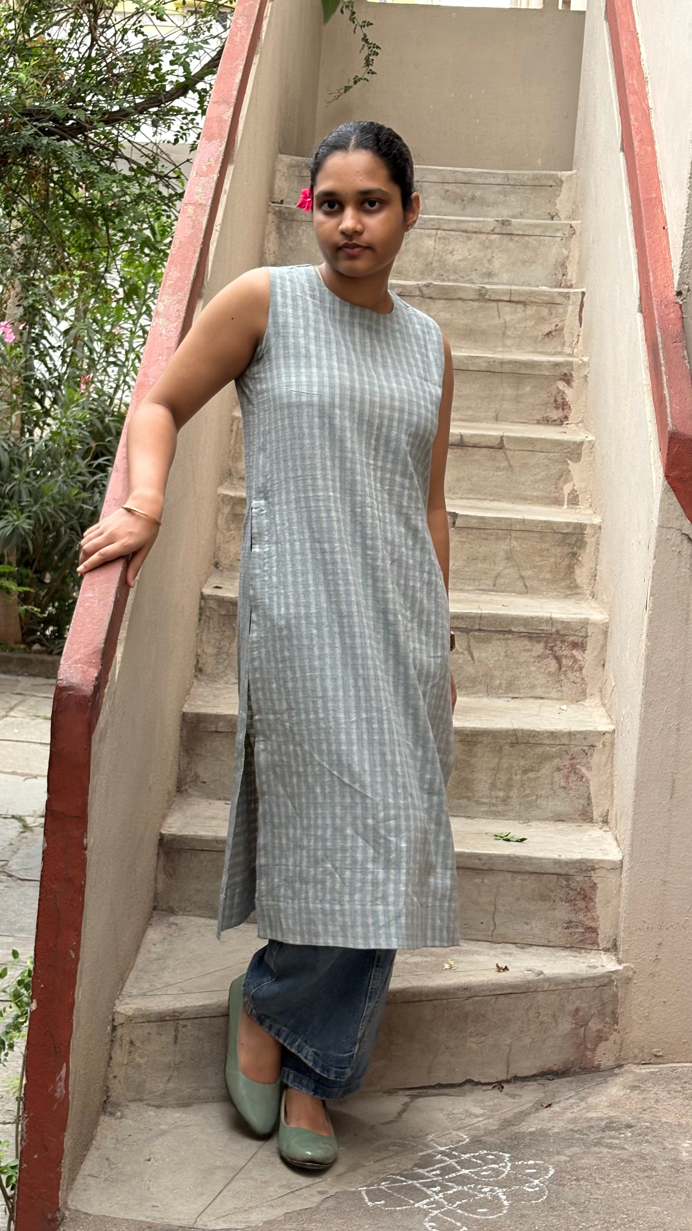 Slate Grey Textured Micro-Ikat Straight Handloom Kurta